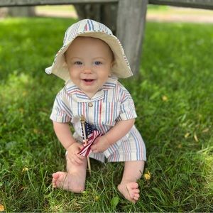 Three piece baby outfit with hat patriotic 4th of July America size 6-9 months